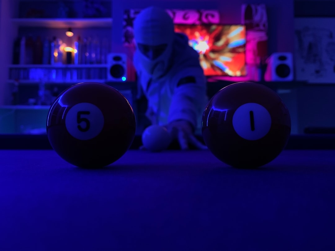 ТОП-7 ігор та конкурсів для дорослих на вечірках